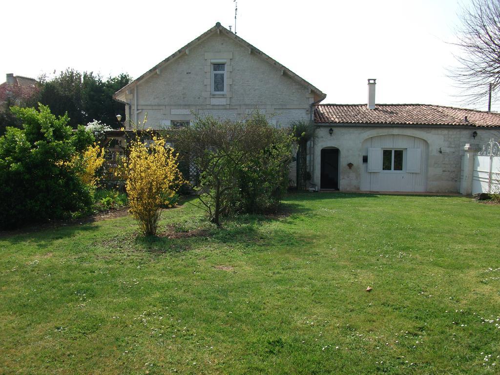 B&B Le Chant Des Tourterelles - Mr Guieau Epargnes Exterior photo